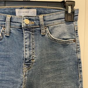 High waisted skinny jeans